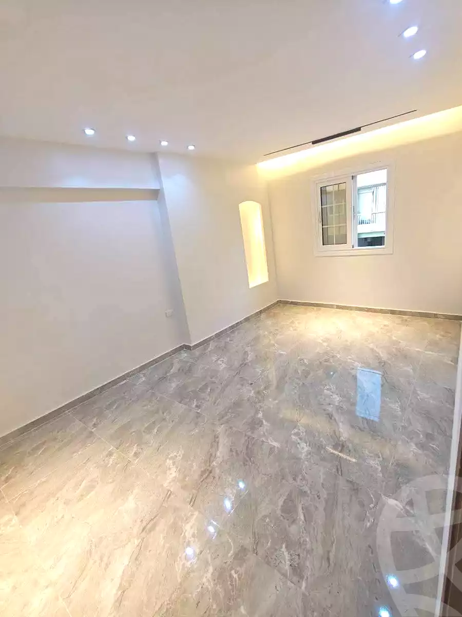 https://aqarmap.com.eg/ar/listing/7005048-for-sale-alexandria-al-agamy-el-hanouvel