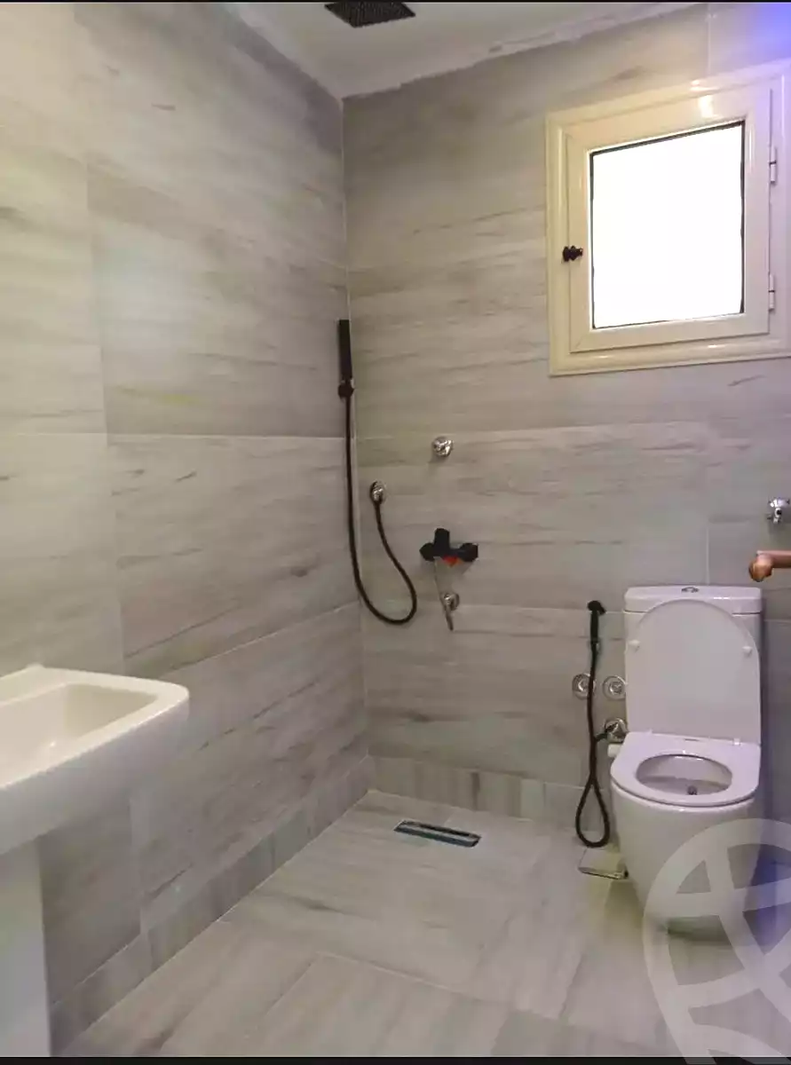 https://aqarmap.com.eg/ar/listing/7005186-for-sale-alexandria-el-asafra-l-sfr-bhry-el-geish-rd