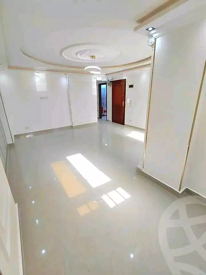 https://aqarmap.com.eg/ar/listing/7005232-for-sale-alexandria-sydy-bshr-sydy-bshr-bhry-street-15