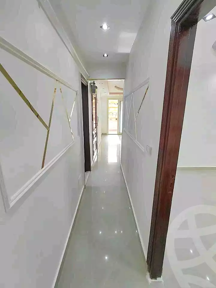 https://aqarmap.com.eg/ar/listing/7005232-for-sale-alexandria-sydy-bshr-sydy-bshr-bhry-street-15