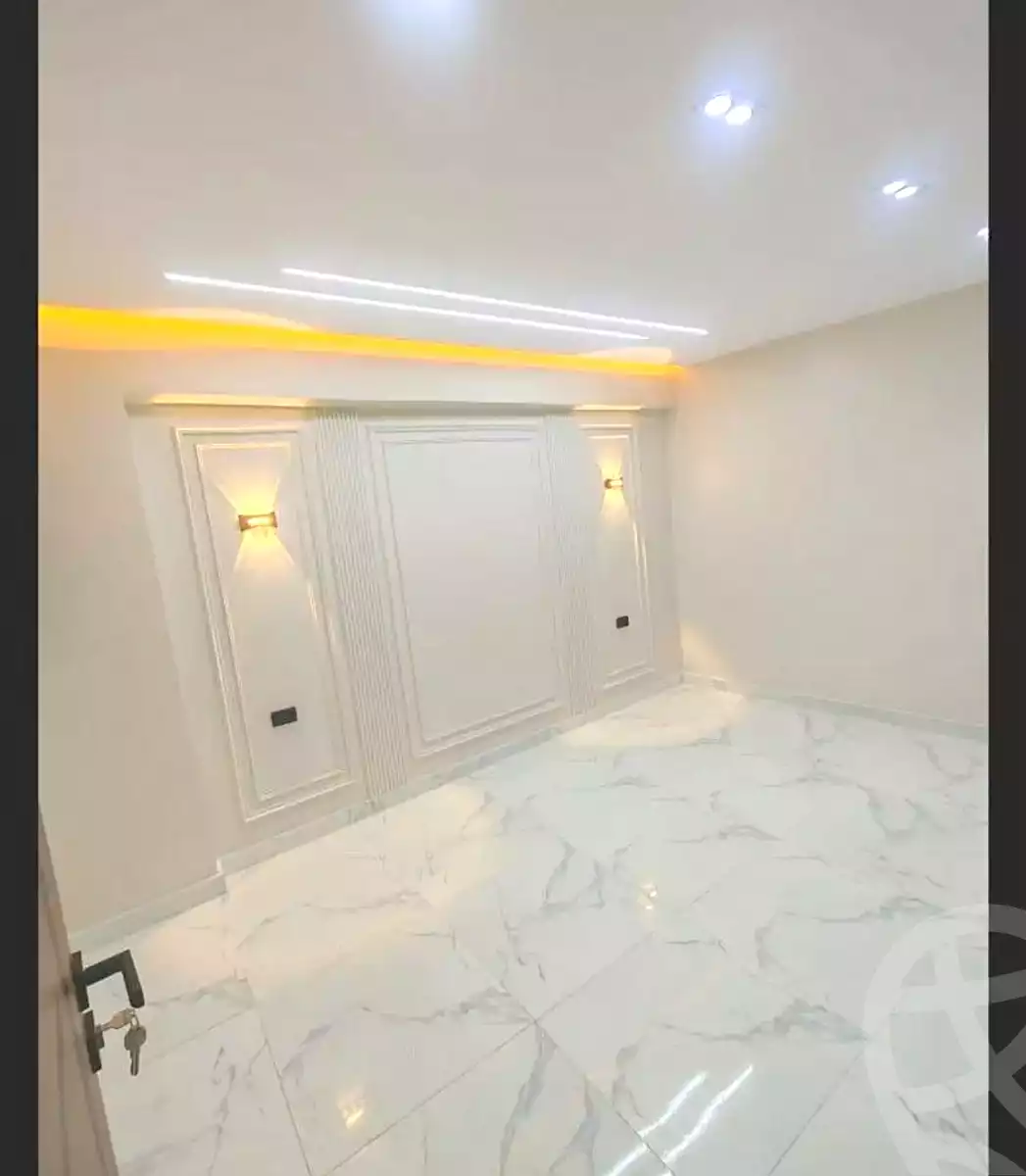 https://aqarmap.com.eg/ar/listing/7005415-for-sale-alexandria-al-agamy-el-hanouvel-trablose-st