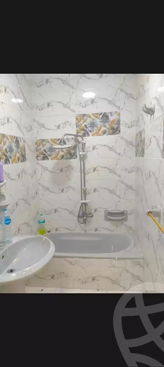 https://aqarmap.com.eg/ar/listing/7005441-for-sale-alexandria-al-agamy-el-hanouvel-al-haded-we-al-soulb-st