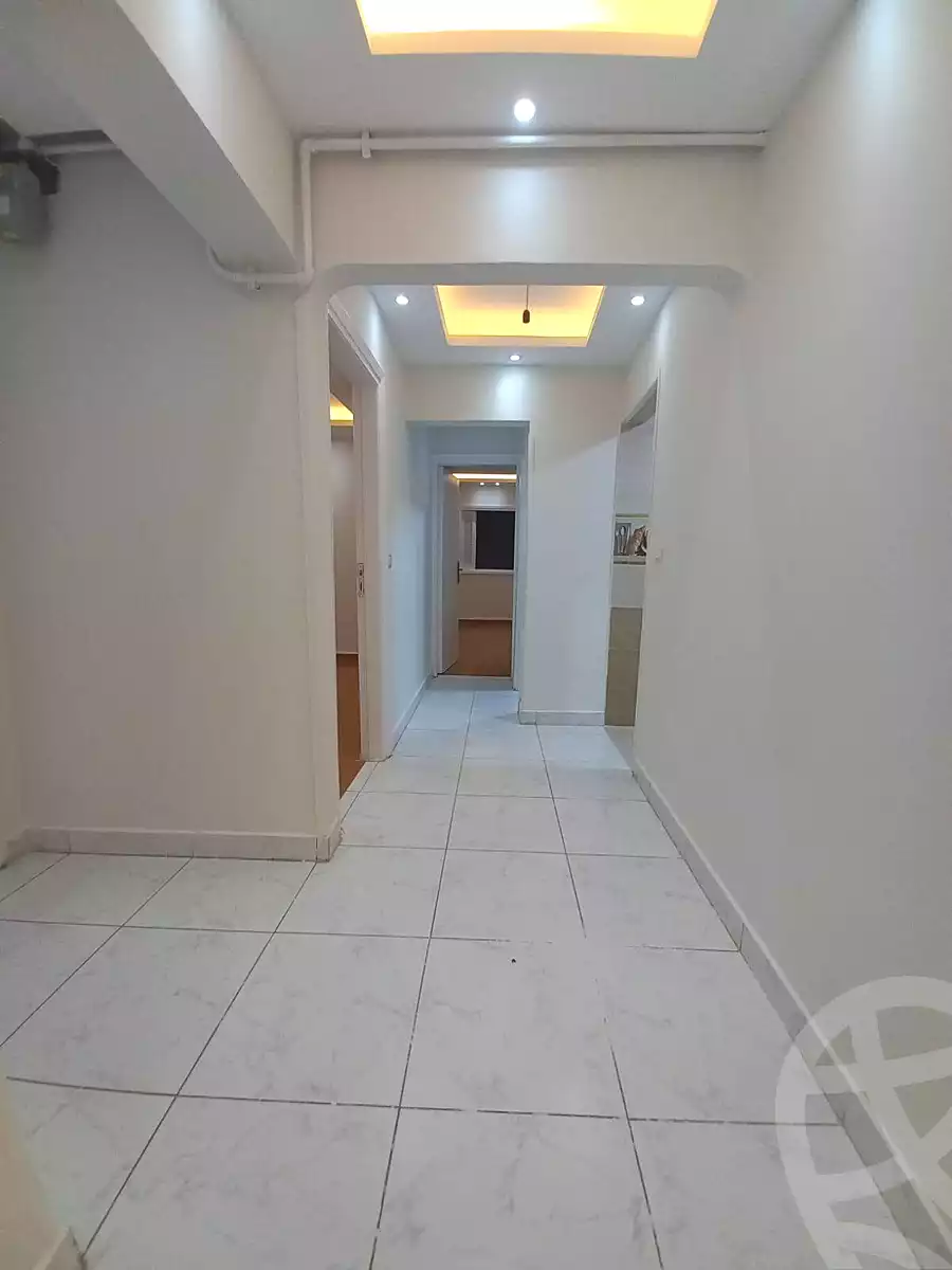 https://aqarmap.com.eg/ar/listing/7005578-for-sale-alexandria-sydy-bshr-sydy-bshr-bhry-gamal-abd-el-nasir-st