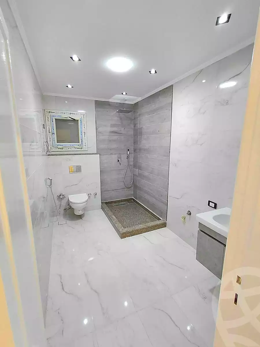 https://aqarmap.com.eg/ar/listing/7005656-for-sale-alexandria-miami-mahmoud-el-isawy-st