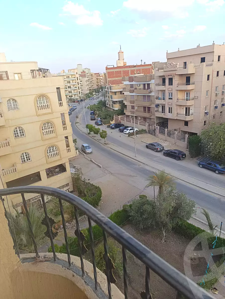 https://aqarmap.com.eg/en/listing/7005801-for-sale-cairo-6th-of-october-el-ahyaa-neighborhood-5th-street-24