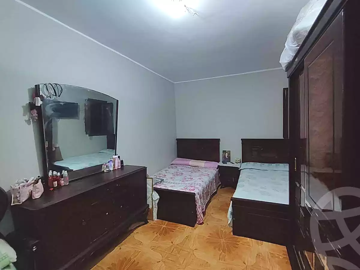 https://aqarmap.com.eg/ar/listing/7006220-for-sale-cairo-ain-shams-ain-shams-el-sharkia-el-zahraa-st