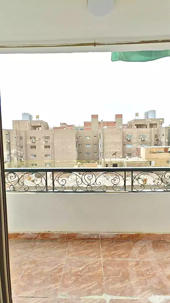 https://aqarmap.com.eg/en/listing/7006330-for-sale-cairo-helwan-ahmed-enci-st