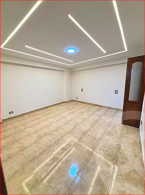 https://aqarmap.com.eg/ar/listing/7006515-for-sale-alexandria-sydy-bshr-sydy-bshr-bhry-shr-mhmwd-l-yswy