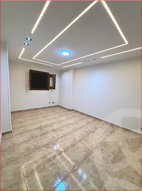 https://aqarmap.com.eg/ar/listing/7006515-for-sale-alexandria-sydy-bshr-sydy-bshr-bhry-shr-mhmwd-l-yswy
