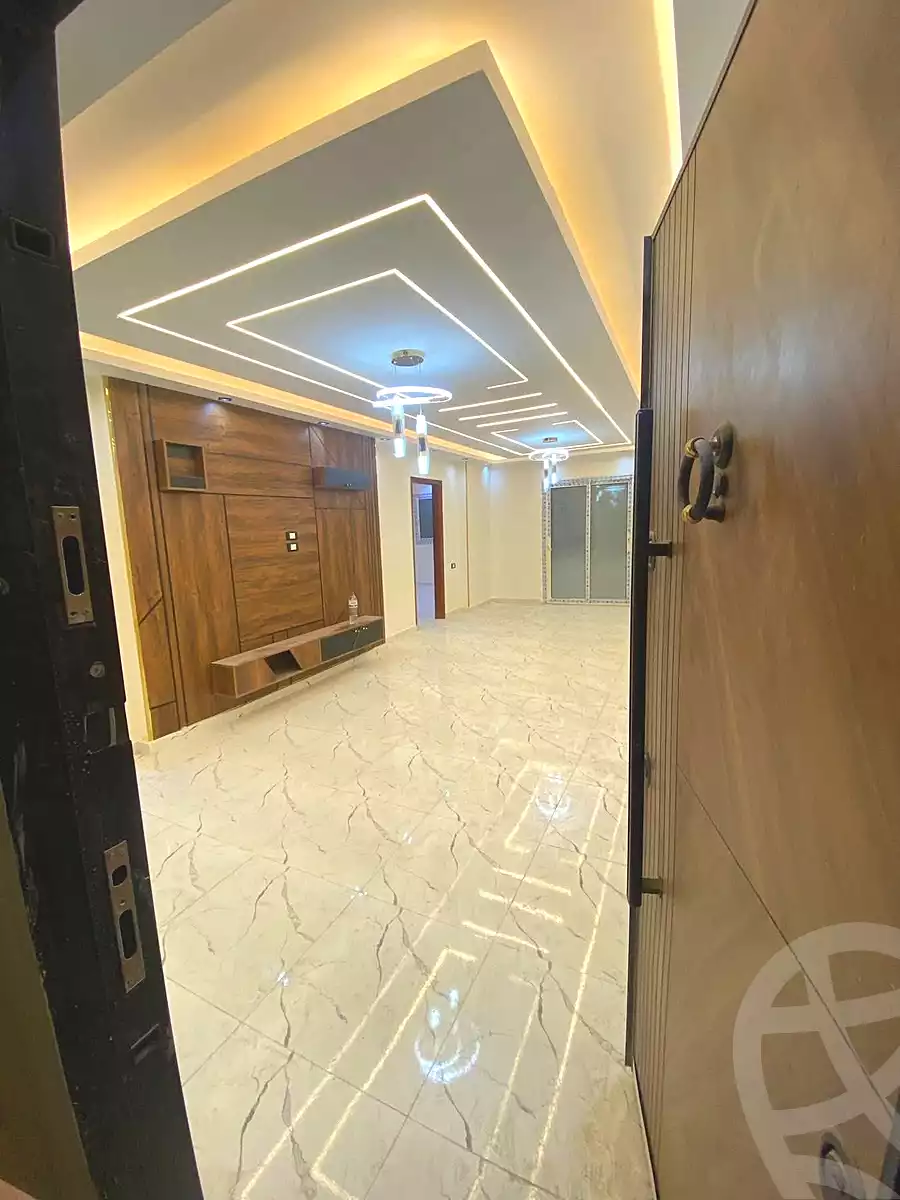 https://aqarmap.com.eg/ar/listing/7006800-for-sale-cairo-elnozha-Streettt-27