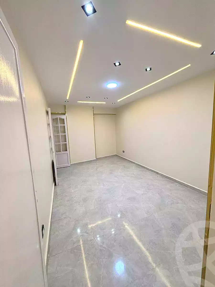https://aqarmap.com.eg/ar/listing/7006950-for-sale-alexandria-sydy-bshr-sydy-bshr-qbly-hassan-refaat-st