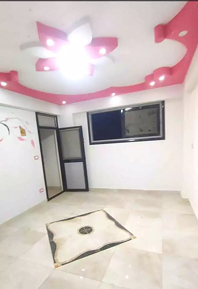 https://aqarmap.com.eg/ar/listing/7007030-for-sale-alexandria-new-miami-eskot