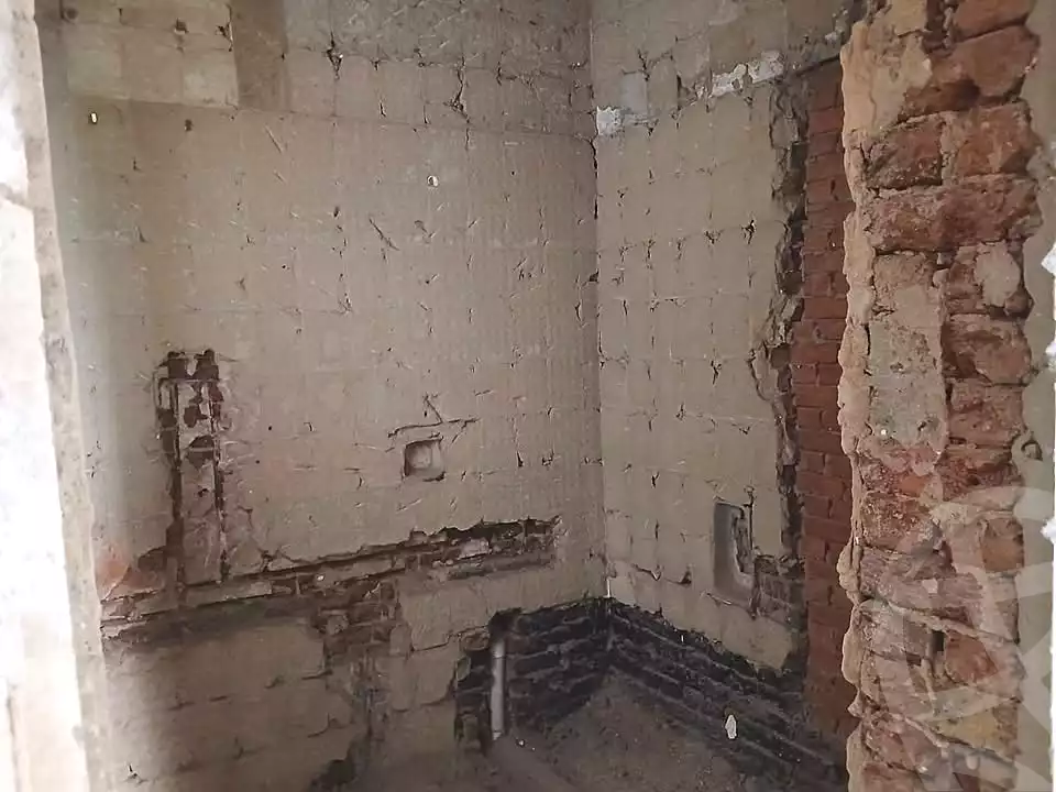 https://aqarmap.com.eg/ar/listing/7007172-for-sale-alexandria-al-agamy-lbytsh-bianchiii