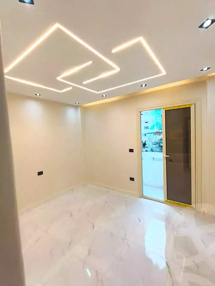 https://aqarmap.com.eg/en/listing/7007199-for-sale-alexandria-camp-cesar