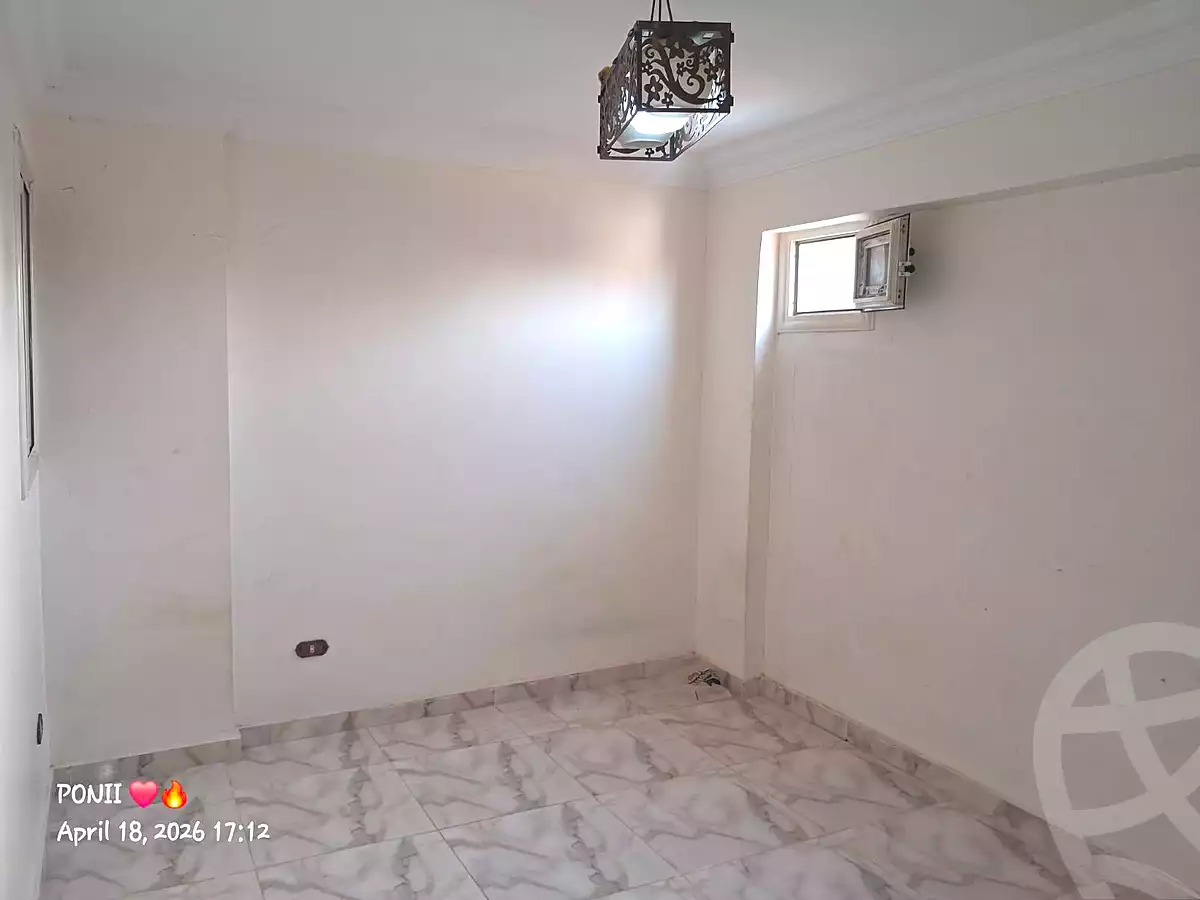 https://aqarmap.com.eg/ar/listing/7007401-for-sale-alexandria-el-asafra-shr-45
