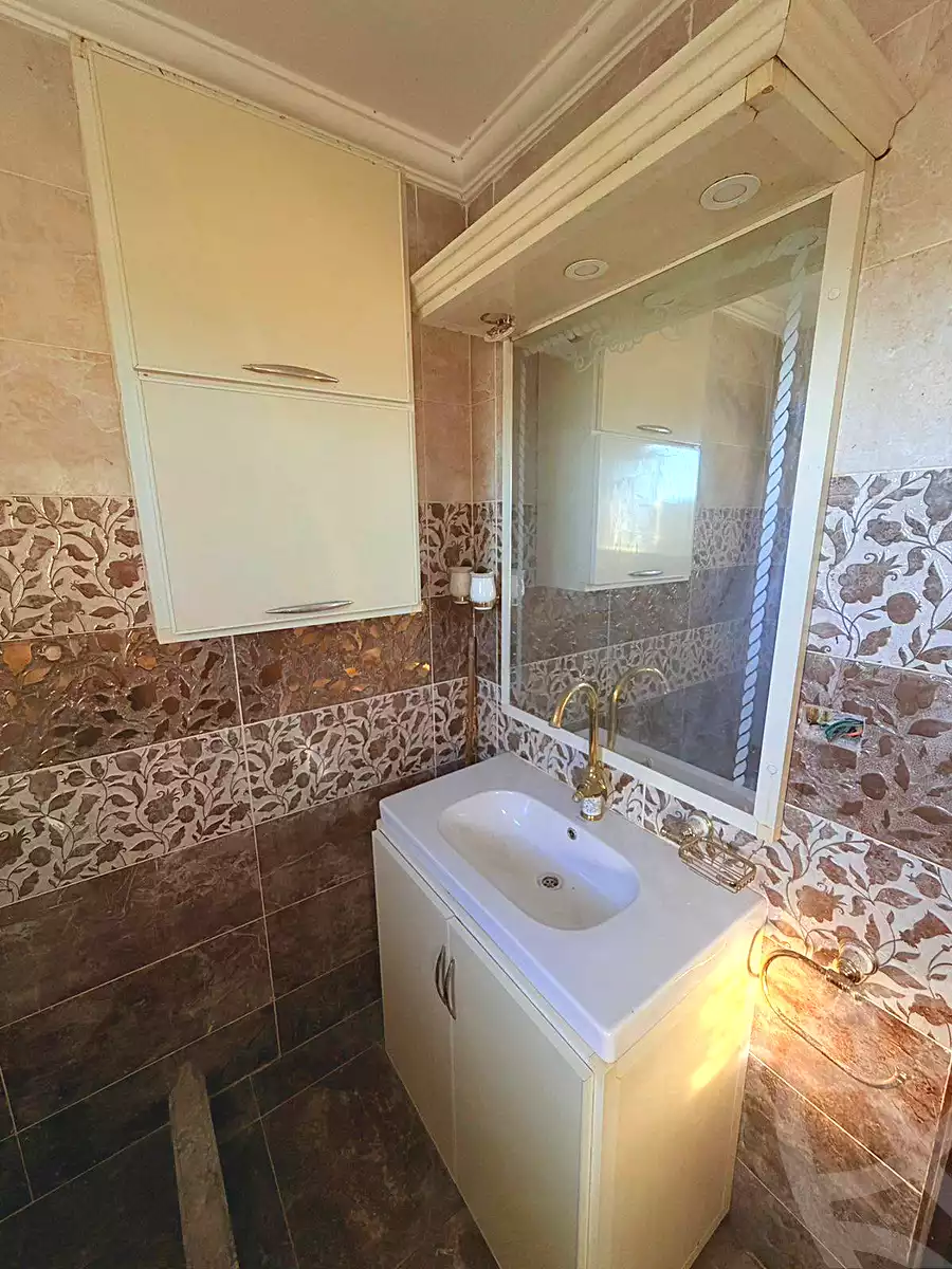 https://aqarmap.com.eg/en/listing/7007930-for-sale-alexandria-al-agamy-lbytsh-el-hanafeya-st