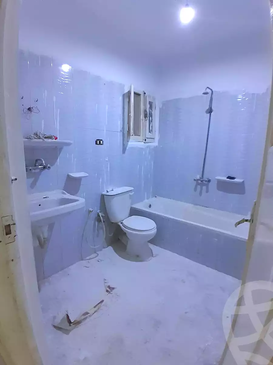 https://aqarmap.com.eg/en/listing/7008026-for-sale-alexandria-al-agamy-el-hanouvel-radwan-st