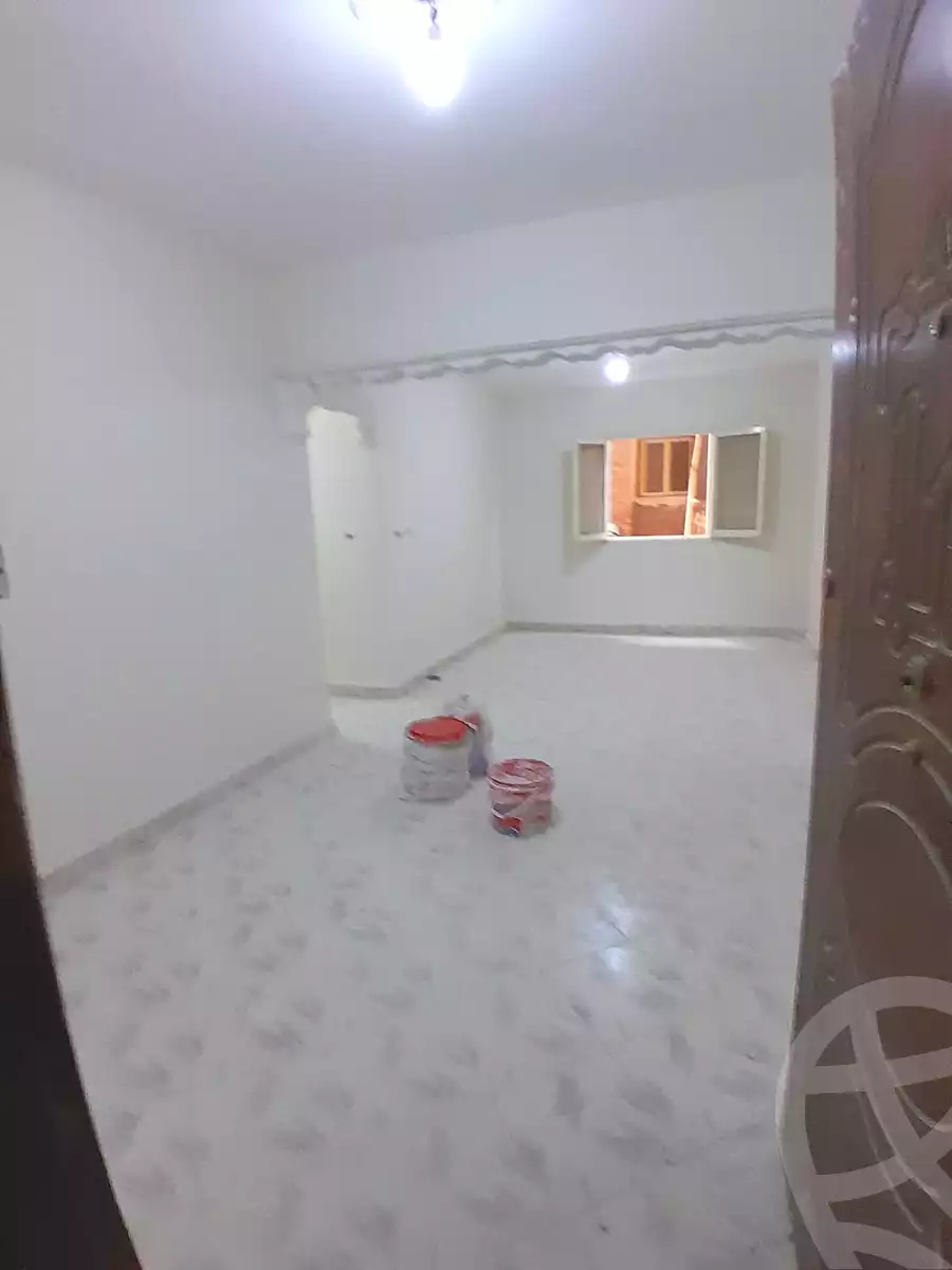 https://aqarmap.com.eg/en/listing/7008026-for-sale-alexandria-al-agamy-el-hanouvel-radwan-st