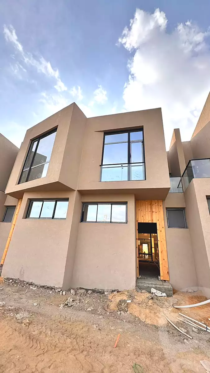 https://aqarmap.com.eg/en/listing/6927550-for-sale-cairo-el-sheikh-zayed-city-lshykh-zyd-ljdyd-prive-gates