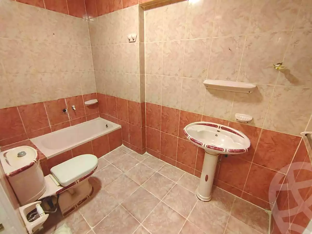 https://aqarmap.com.eg/ar/listing/7008091-for-sale-alexandria-al-agamy-shataa-el-nakheel