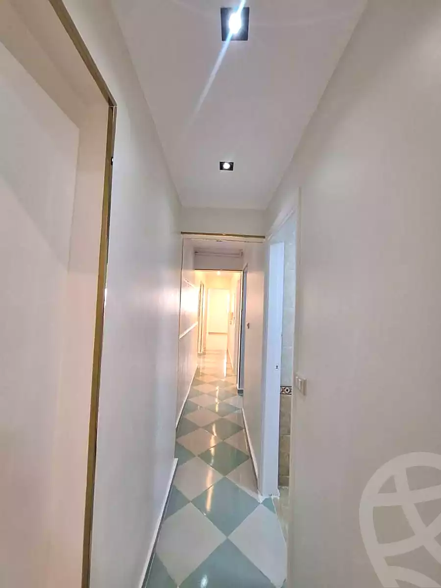 https://aqarmap.com.eg/ar/listing/7008206-for-sale-alexandria-sydy-bshr-sydy-bshr-bhry-street-17