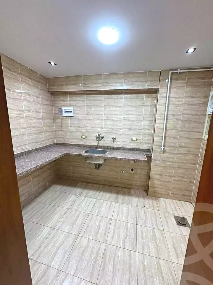 https://aqarmap.com.eg/en/listing/7008445-for-sale-alexandria-sydy-bshr-sydy-bshr-bhry-shr-mhmwd-l-yswy