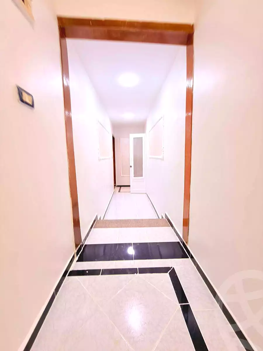 https://aqarmap.com.eg/ar/listing/7008521-for-sale-alexandria-al-agamy-shataa-el-nakheel