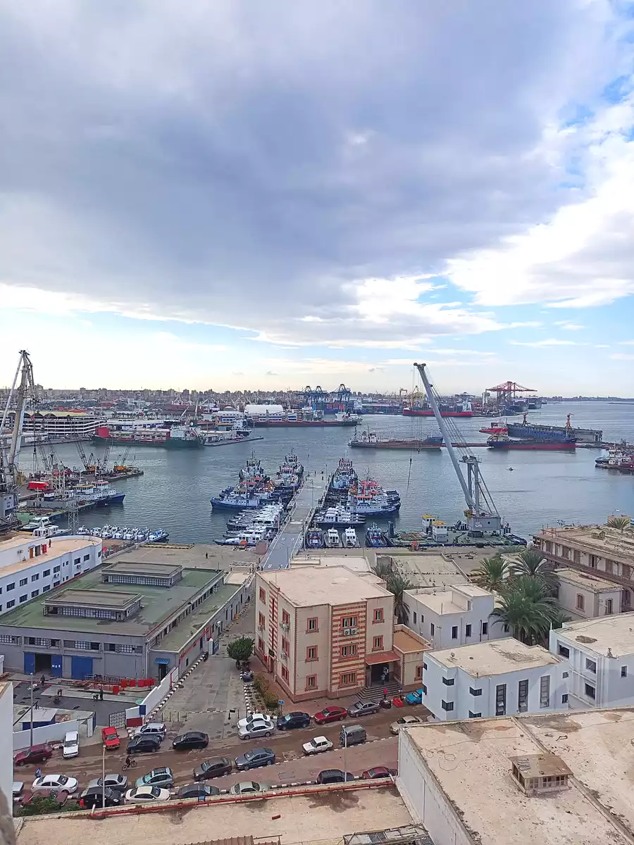 https://aqarmap.com.eg/ar/listing/7008526-for-sale-alexandria-bahray-el-anfoshy