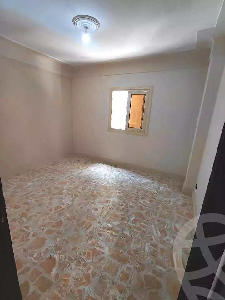 https://aqarmap.com.eg/en/listing/7008591-for-sale-alexandria-sydy-bshr-sydy-bshr-bhry-shr-khld-bn-lwlyd