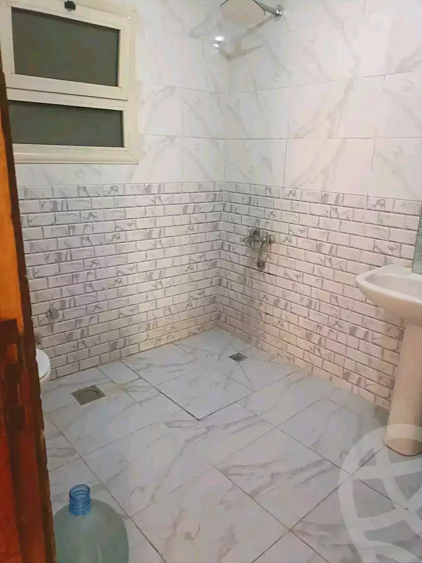 https://aqarmap.com.eg/ar/listing/7008834-for-rent-cairo-ain-shams-ahmed-esmat-st