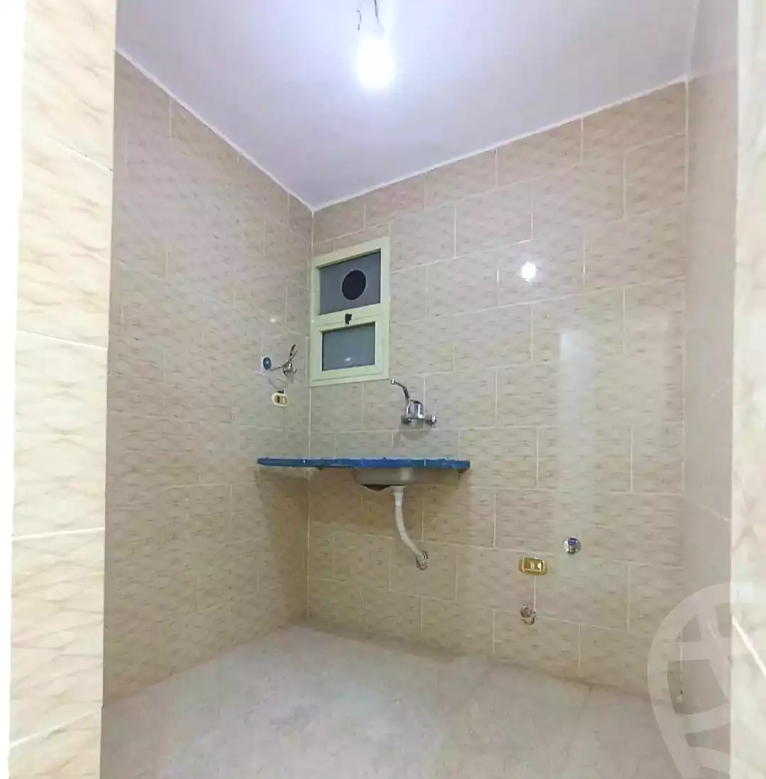 https://aqarmap.com.eg/ar/listing/7008929-for-sale-alexandria-sydy-bshr-sydy-bshr-qbly-hassan-refaat-st
