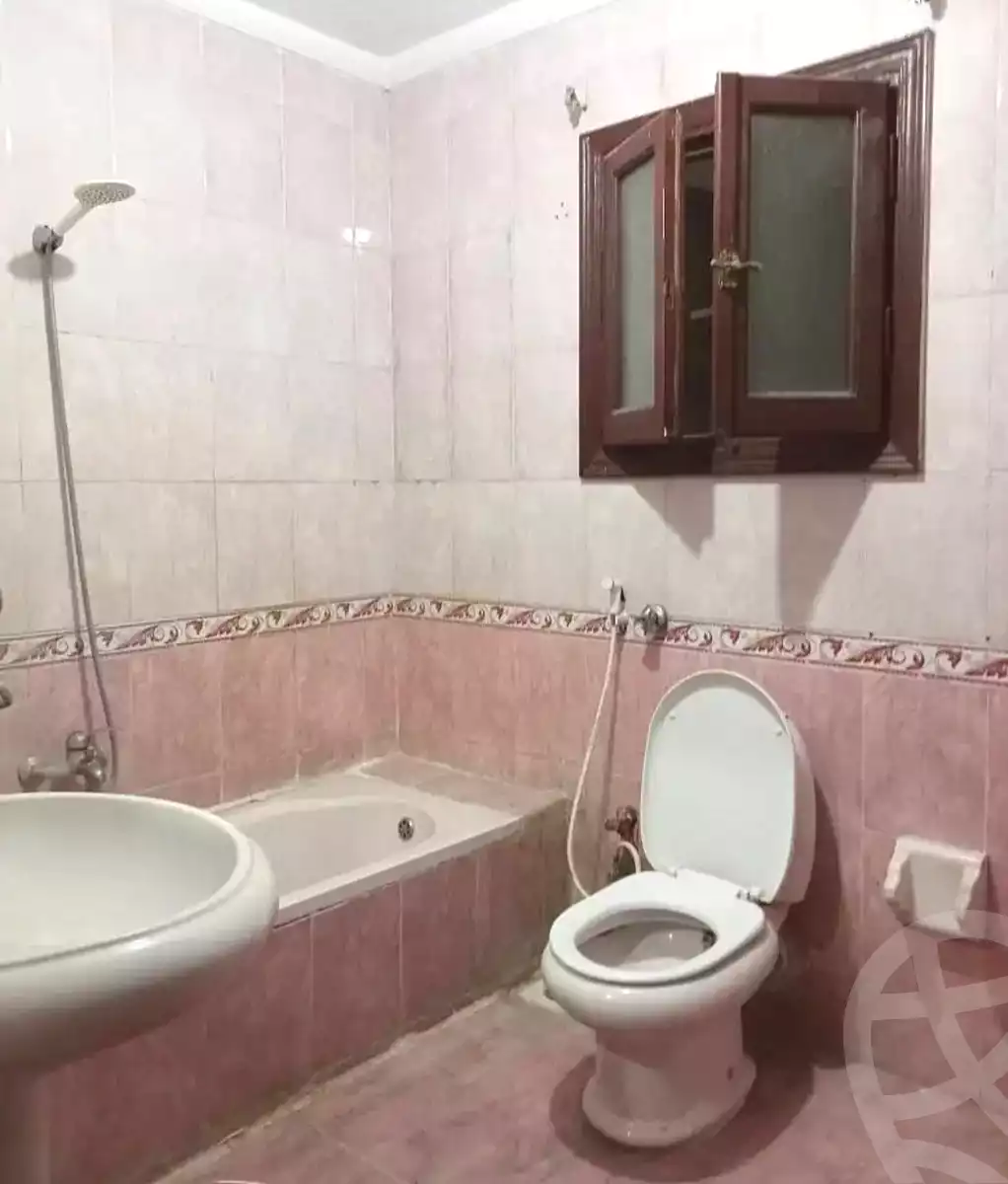 https://aqarmap.com.eg/ar/listing/7008943-for-sale-alexandria-sydy-bshr-sydy-bshr-bhry-shr-mhmwd-l-yswy