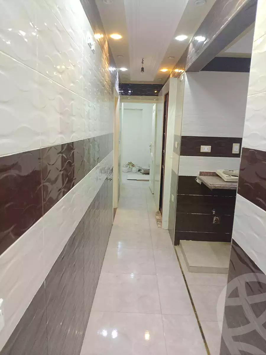 https://aqarmap.com.eg/ar/listing/7009079-for-sale-cairo-ain-shams-ain-shams-el-sharkia-el-zahraa-st