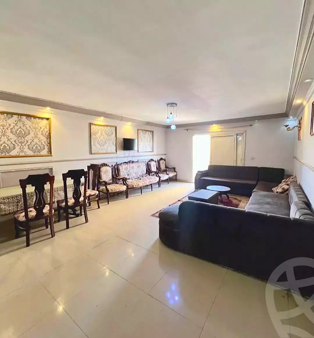 https://aqarmap.com.eg/ar/listing/7009636-for-sale-alexandria-miami-khld-bn-lwlyd