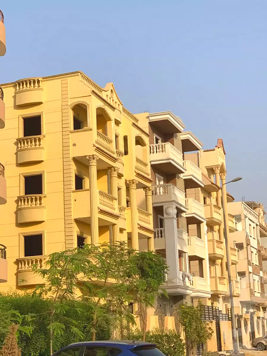 https://aqarmap.com.eg/ar/listing/7009740-for-sale-cairo-6th-of-october-el-tawsaat-el-shamalya-hy-2000-qt