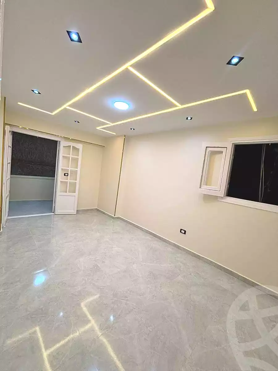 https://aqarmap.com.eg/ar/listing/7009818-for-sale-alexandria-sydy-bshr-sydy-bshr-bhry-shr-mhmwd-l-yswy
