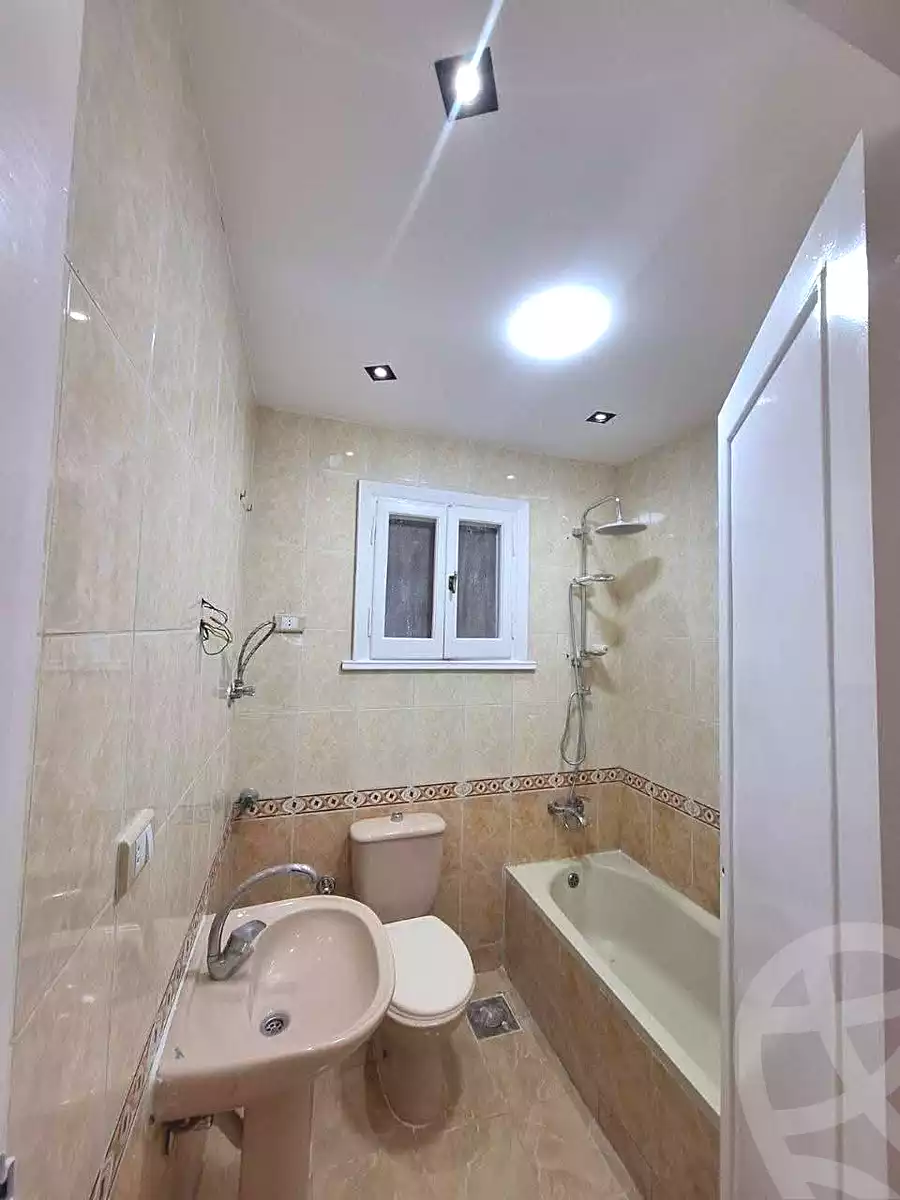 https://aqarmap.com.eg/en/listing/7009853-for-sale-alexandria-sydy-bshr-sydy-bshr-bhry-shr-khld-bn-lwlyd