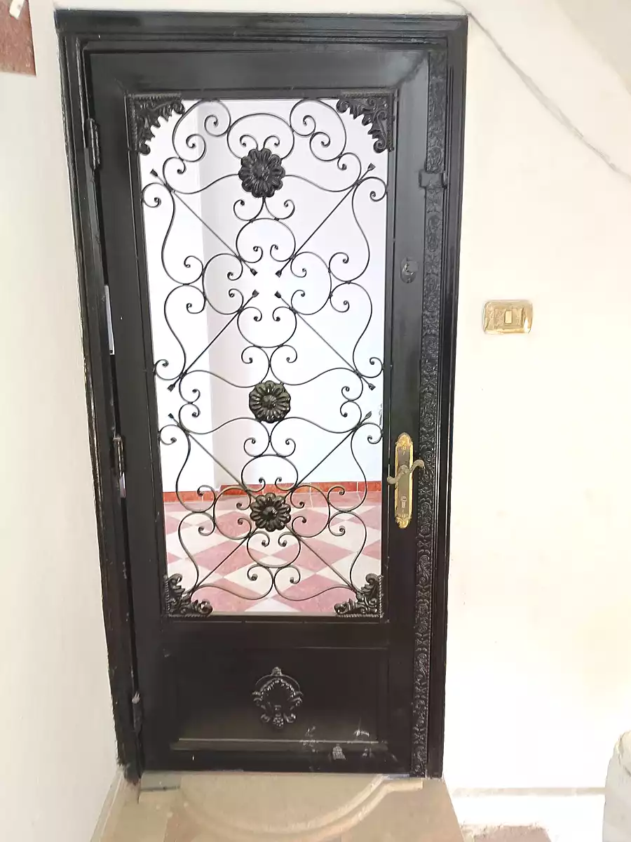 https://aqarmap.com.eg/ar/listing/7010061-for-sale-alexandria-lsywf-abd-el-fattah-el-shashaei-st
