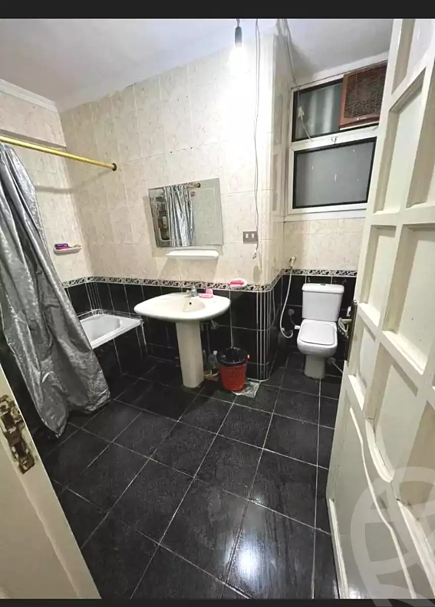 https://aqarmap.com.eg/ar/listing/7010084-for-sale-alexandria-ganaklis