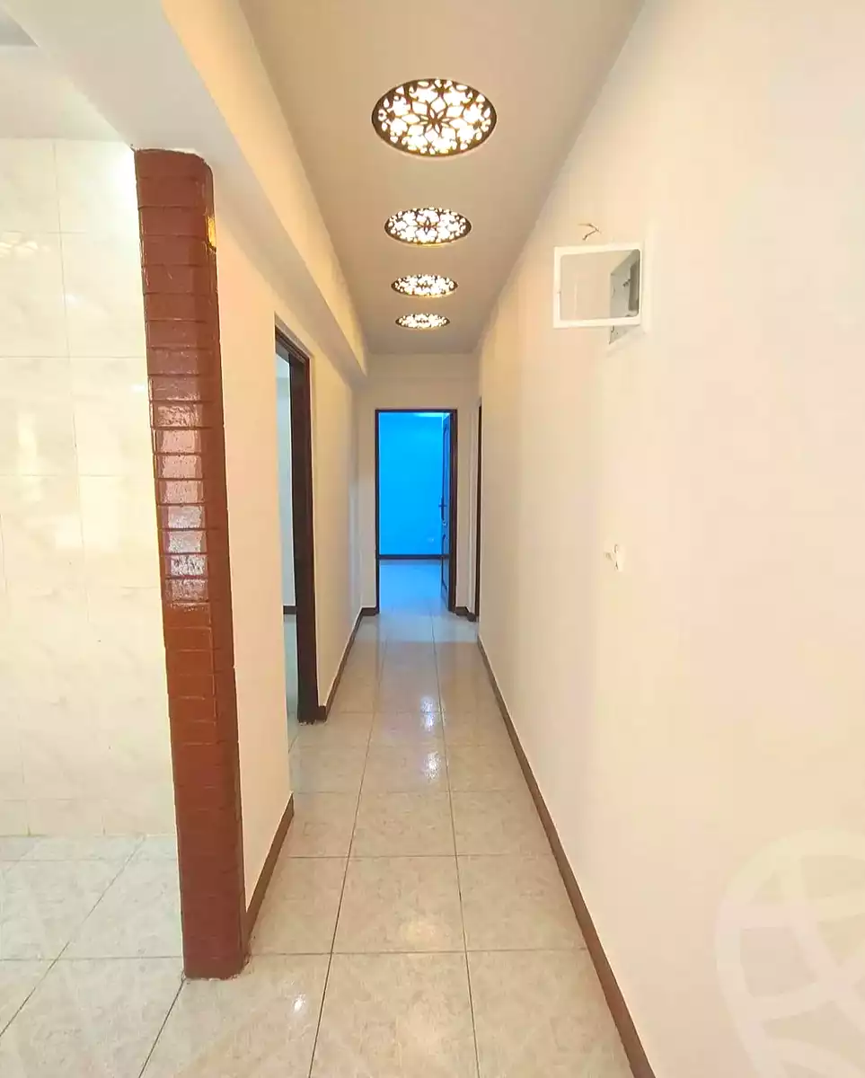 https://aqarmap.com.eg/ar/listing/7010244-for-sale-alexandria-al-agamy-shataa-el-nakheel