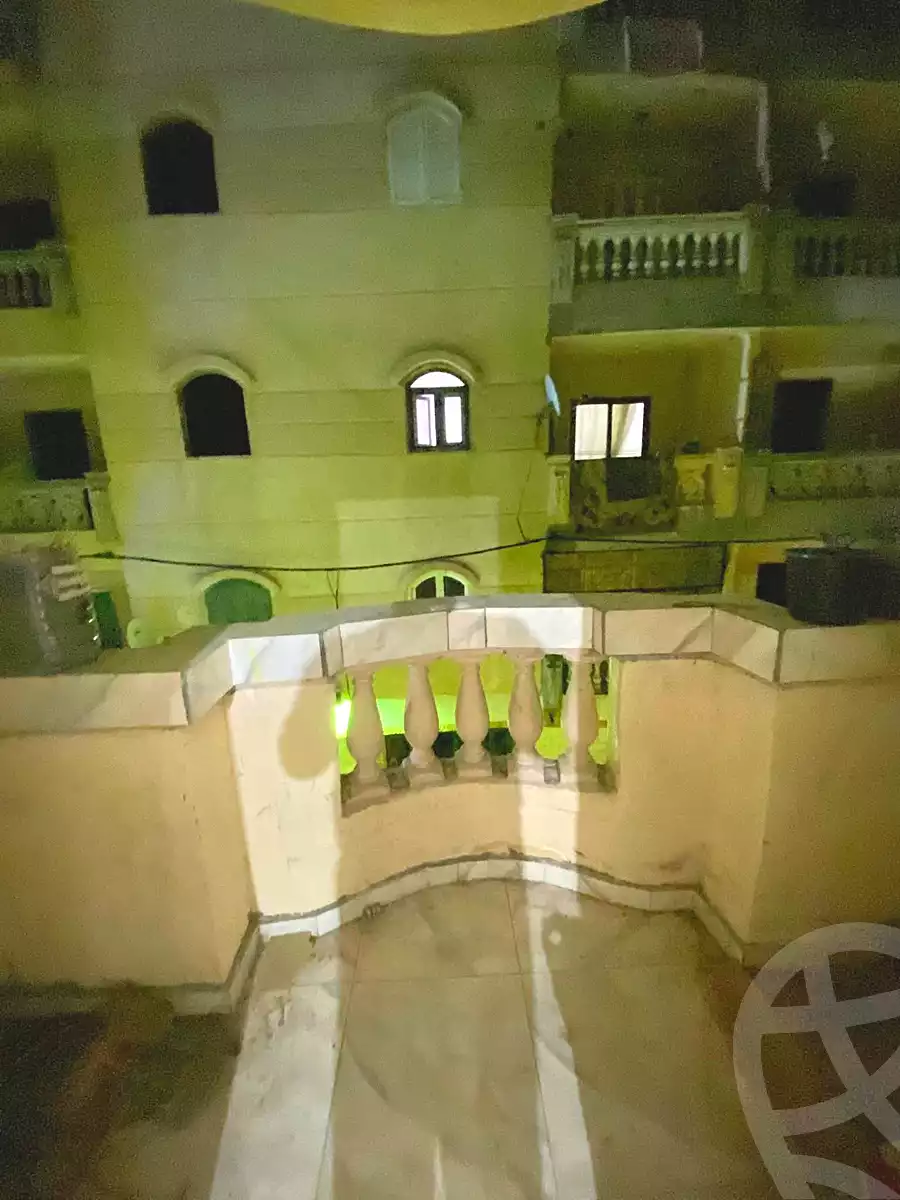 https://aqarmap.com.eg/ar/listing/7010552-for-sale-alexandria-al-agamy-lbytsh-bianchiii