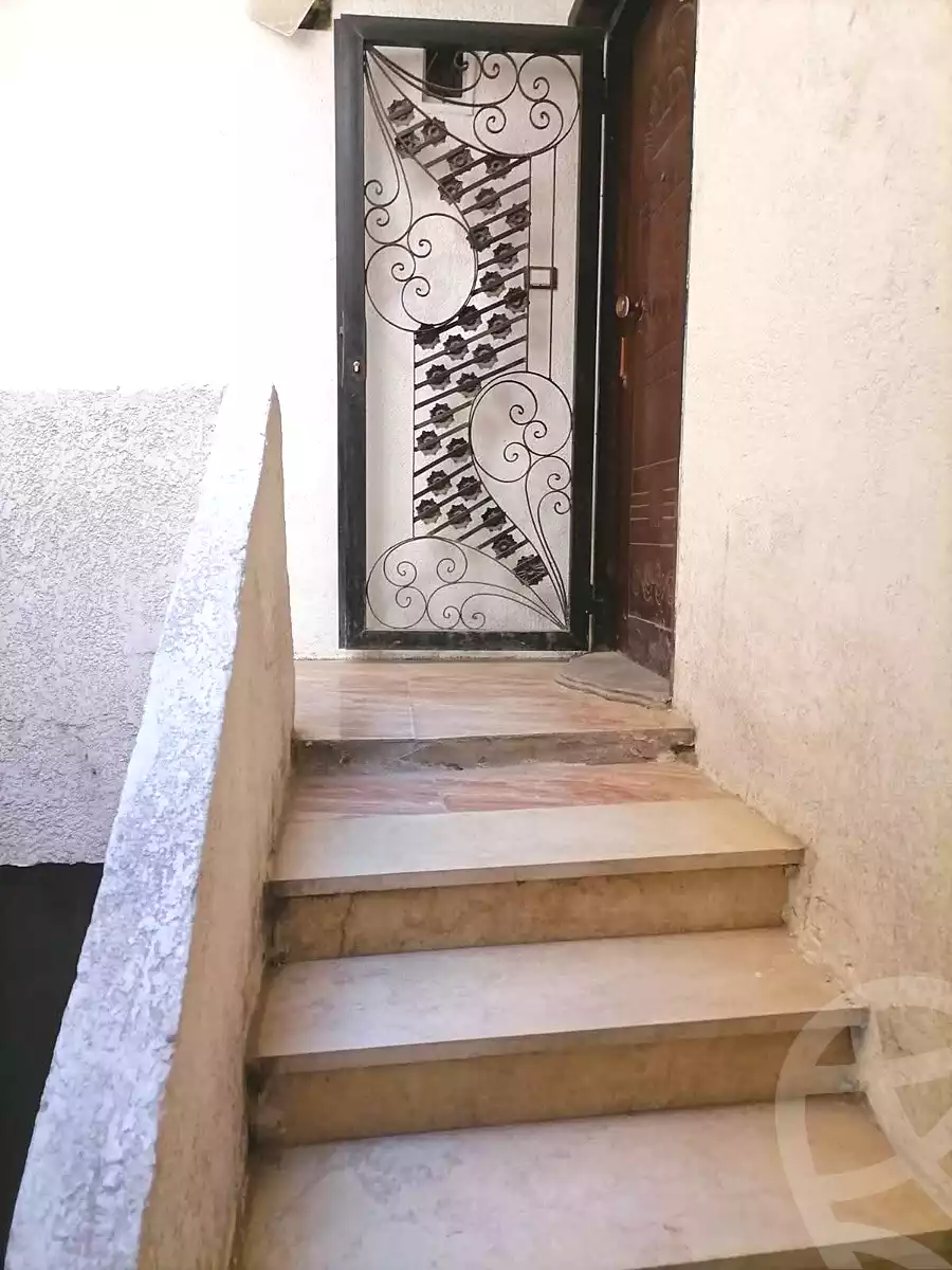 https://aqarmap.com.eg/en/listing/7010589-for-sale-alexandria-al-agamy-lbytsh-el-tayar-st