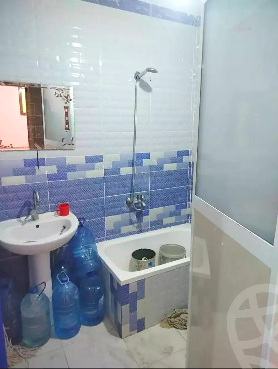https://aqarmap.com.eg/en/listing/7010882-for-sale-alexandria-al-agamy-el-hanouvel-al-haded-we-al-soulb-st