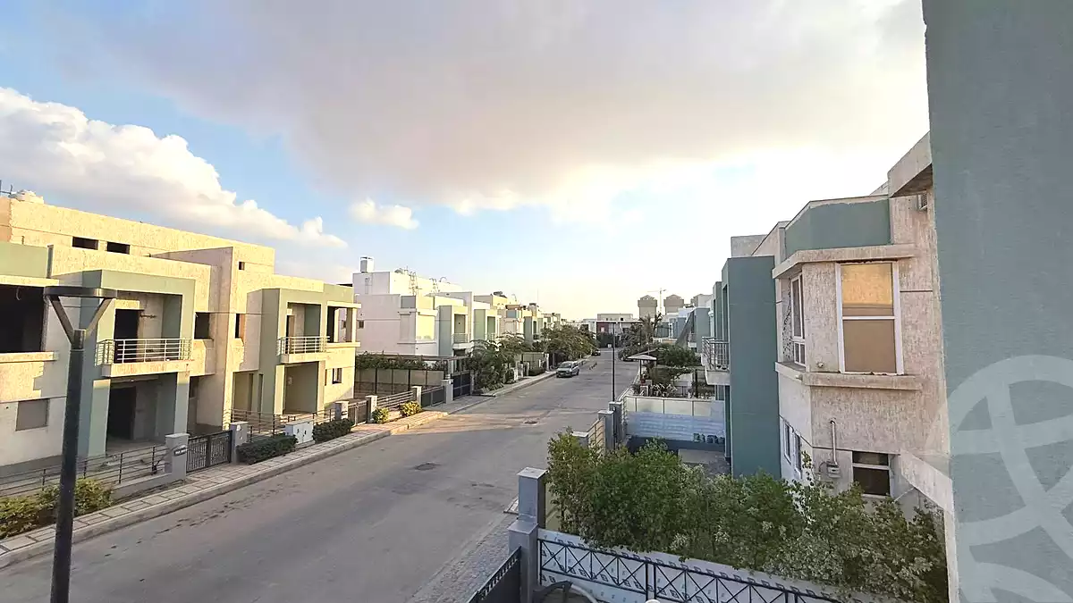 https://aqarmap.com.eg/ar/listing/7011309-for-sale-cairo-new-cairo-madinaty-lmntq-lkhms-fylt-group-21