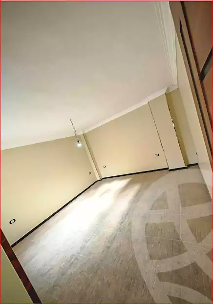 https://aqarmap.com.eg/en/listing/7011973-for-sale-alexandria-lsywf-el-falki