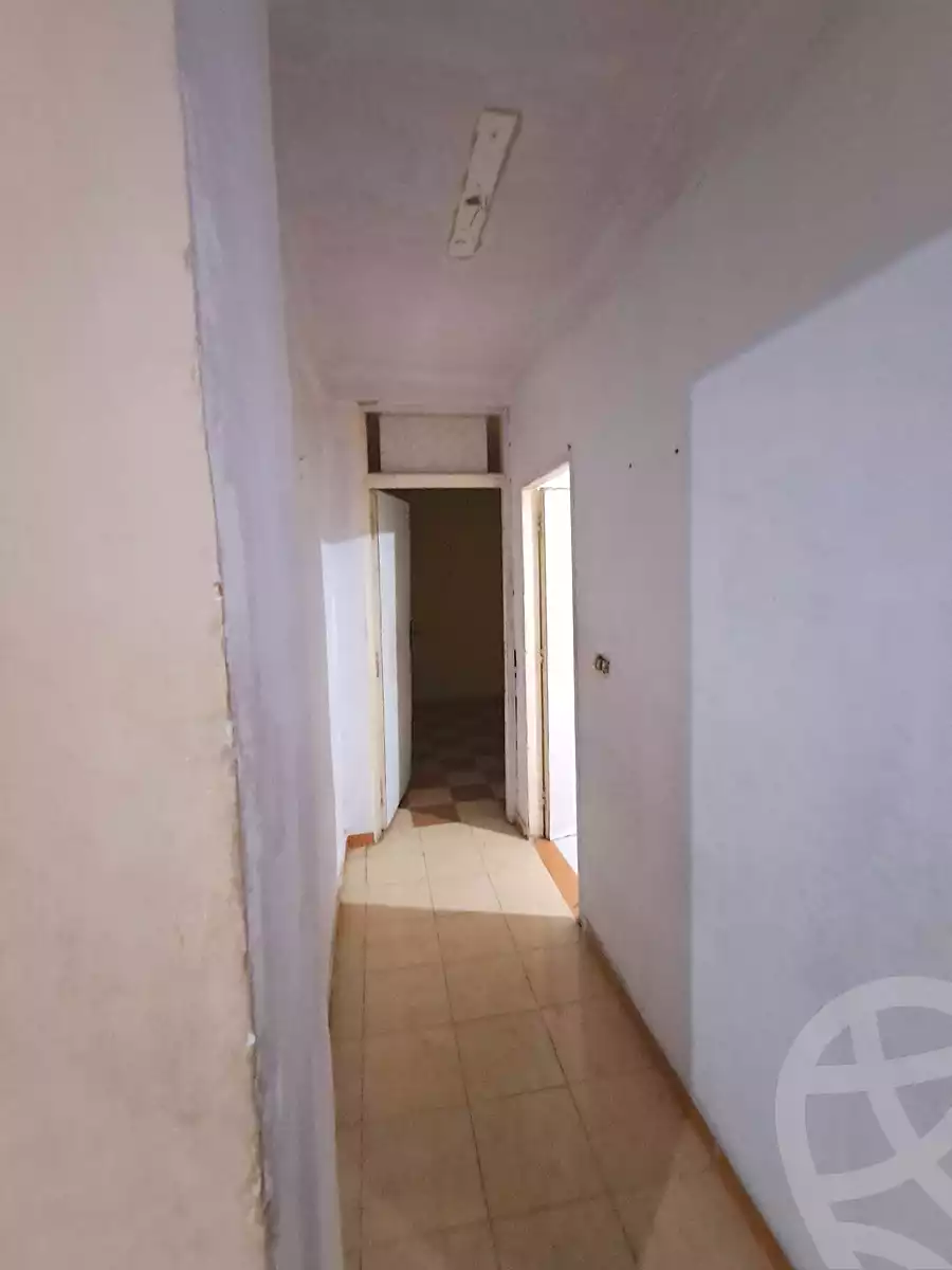 https://aqarmap.com.eg/ar/listing/7010822-for-sale-alexandria-el-asafra-l-sfr-qbly-el-maahad-el-dini-st