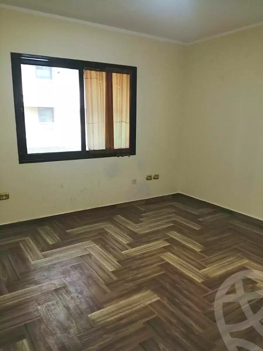 https://aqarmap.com.eg/ar/listing/6976800-for-sale-cairo-el-maadi-zahraa-el-maadi-eighth-neighborhood