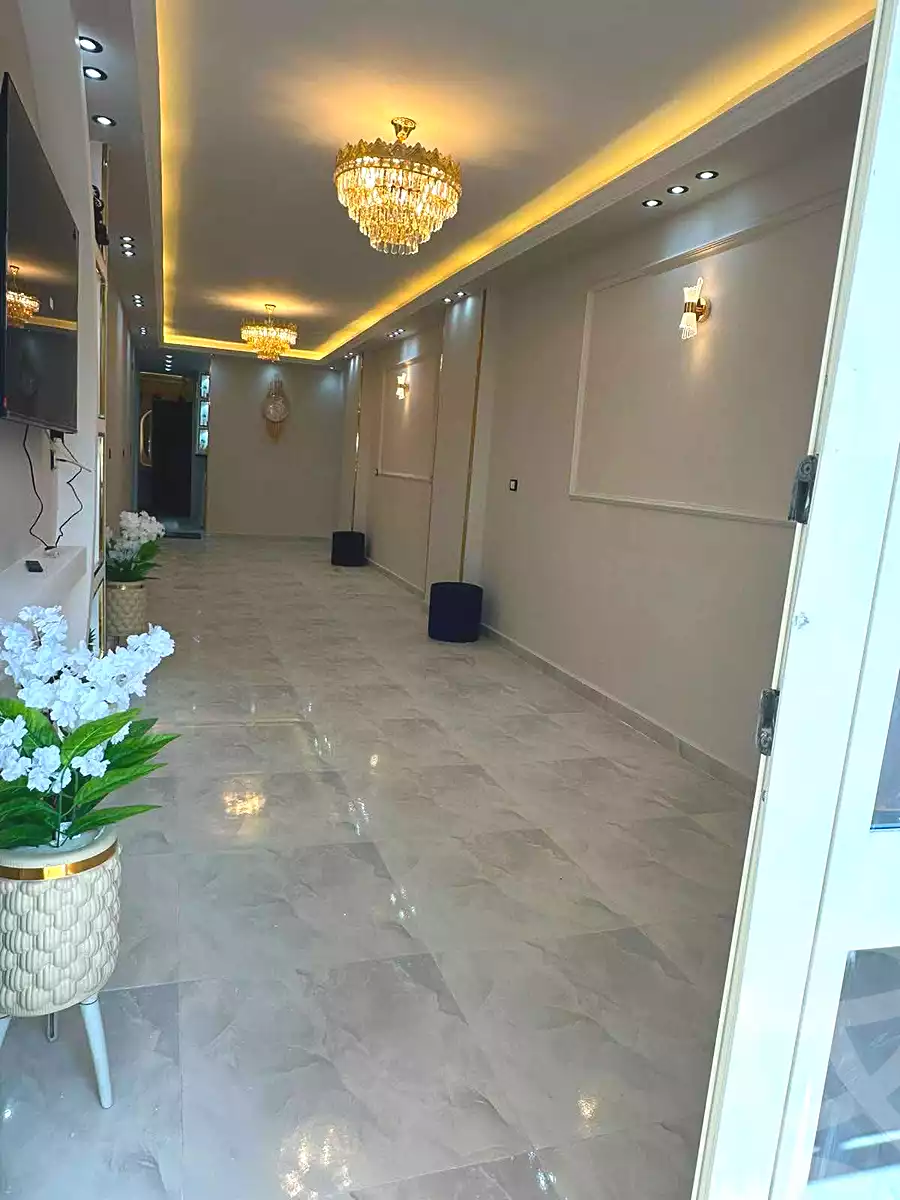 https://aqarmap.com.eg/ar/listing/7013361-for-sale-cairo-ain-shams-ahmed-esmat-st
