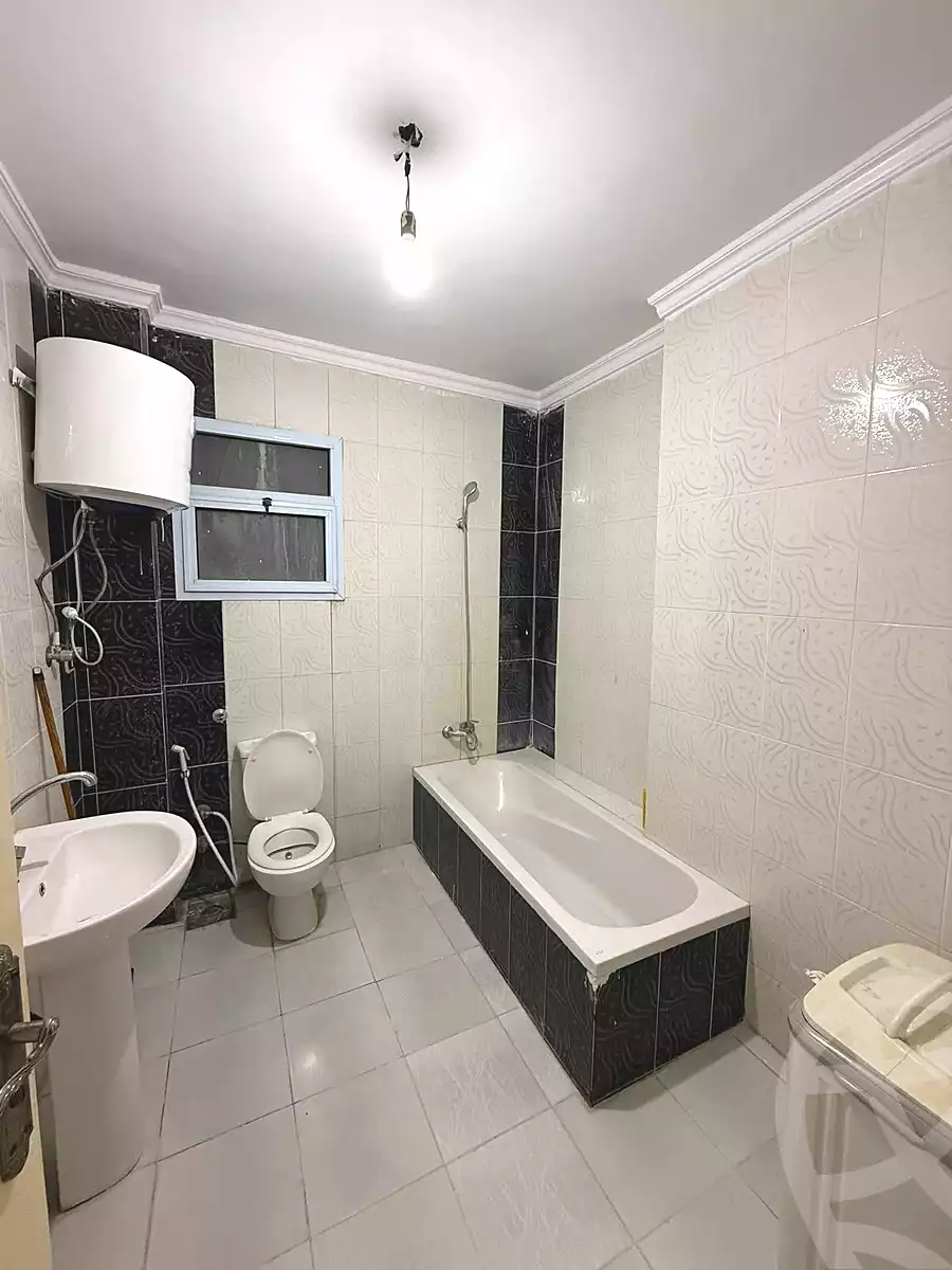 https://aqarmap.com.eg/ar/listing/7014098-for-sale-alexandria-el-asafra-l-sfr-bhry-atlas-st