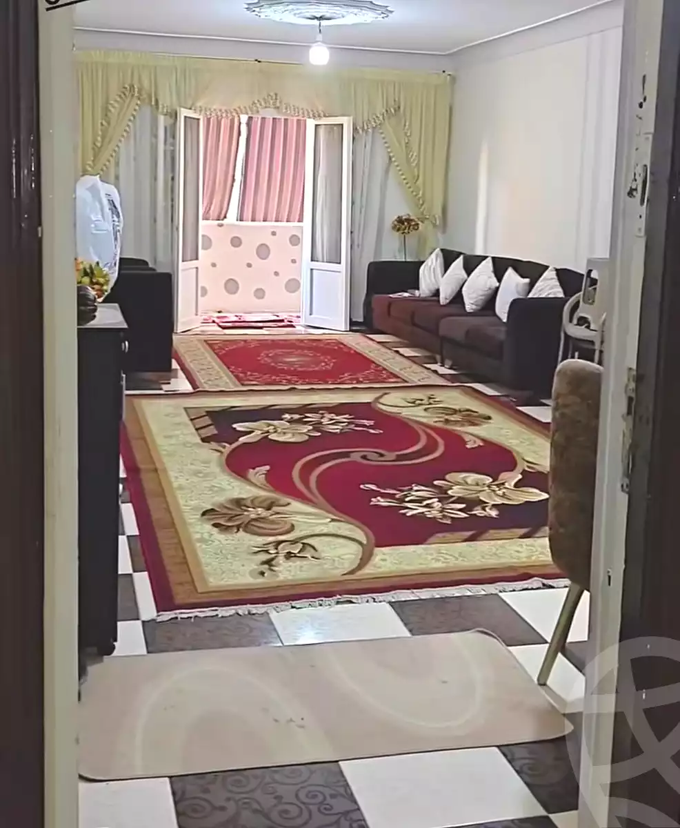 https://aqarmap.com.eg/ar/listing/7014100-for-sale-alexandria-al-agamy-el-hanouvel-radwan-st